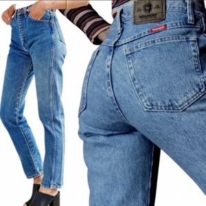 NWT Wrangler Relaxed High Rise Jeans 90s vtg style